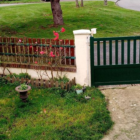 Bed and Breakfast Au Calme Verneuil d'Avre et d'Iton Exterior foto